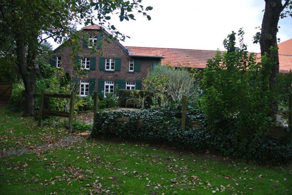 Apartment Auf Denkmalgeschütztem Sturmhof Grefrath